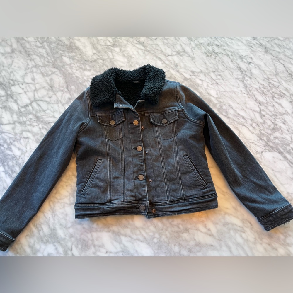 Art Class Jacket Size L (10/12) with Fleece Lining.